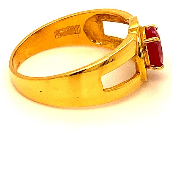 GIA Burmese Ruby 1.38ct Solid 21K Yellow Gold Ring - Picture 5 of 8